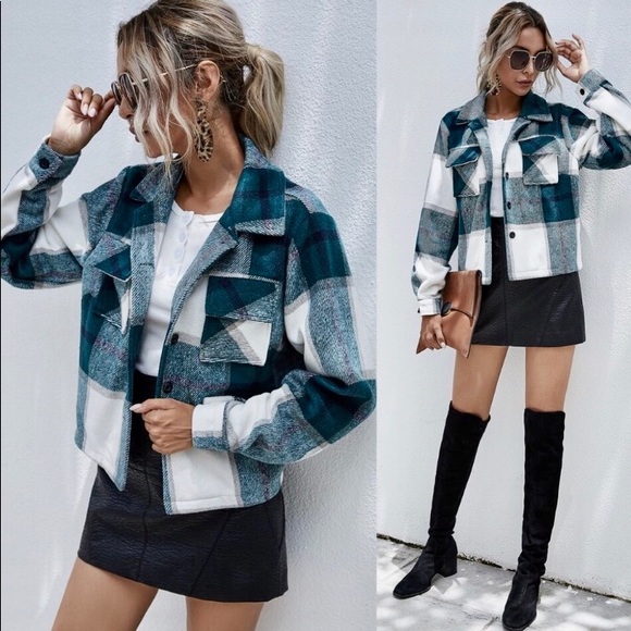 Jackets & Blazers - New Arrival... Cropped Plaid Jacket